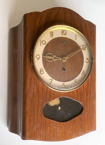 Tout petite pendule odo no - ,