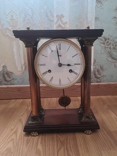 Ancien pendule horloge - pendule, en